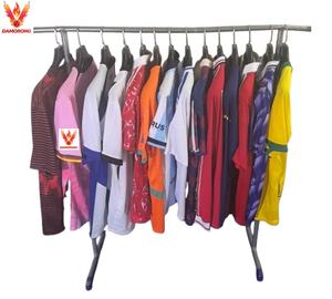 شحن مجاني، قمصان كرة قدم شتوية مخصصة قابلة للتنفس، مصنوعة من البوليستر/القطن، بأكمام قصيرة وياقة عالية، بنمط صلب وطباعة رقمية - Product Image 1