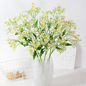 Bouquet de Daphné Artificiel Jaune Réaliste en Plastique pour Décorations de Mariage - Collection Flower Delight - Product Image 4