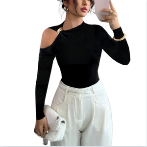 <span class=keywords><strong>Camicetta</strong></span> da Donna Autunno Inverno 2026 con Colletto Asimmetrico, <span class=keywords><strong>Monospalla</strong></span>, Decorazione Metallica, Lavabile e Snellente - Product Image 1