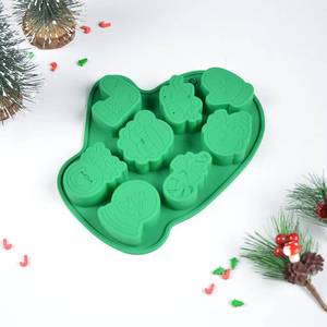 High-quality glove-shaped snowflake and snowman silicone Christmas <b>baking</b> <b>set</b> cake mold - Product Image 5