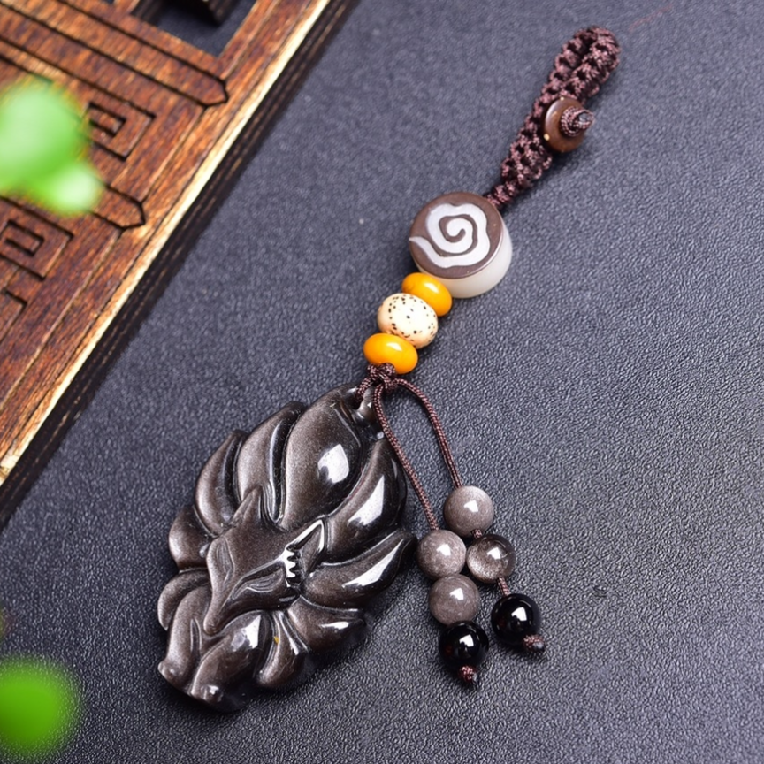 2.Volpe argentata a nove code