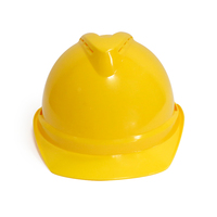 Diseño perforado CE Construcción Casco verde Los cascos de seguridad se pueden instalar con orejeras