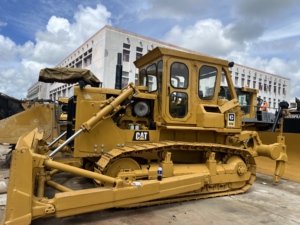 รถดันดิน CAT D7G มือสอง ใช้งานน้อย น้ำหนักใช้งาน 20580 กก. ไม่มีการรั่วไหลของน้ำมัน บำรุงรักษาอย่างดี เครื่องจักรก่อสร้างมือสอง - Product Image 1