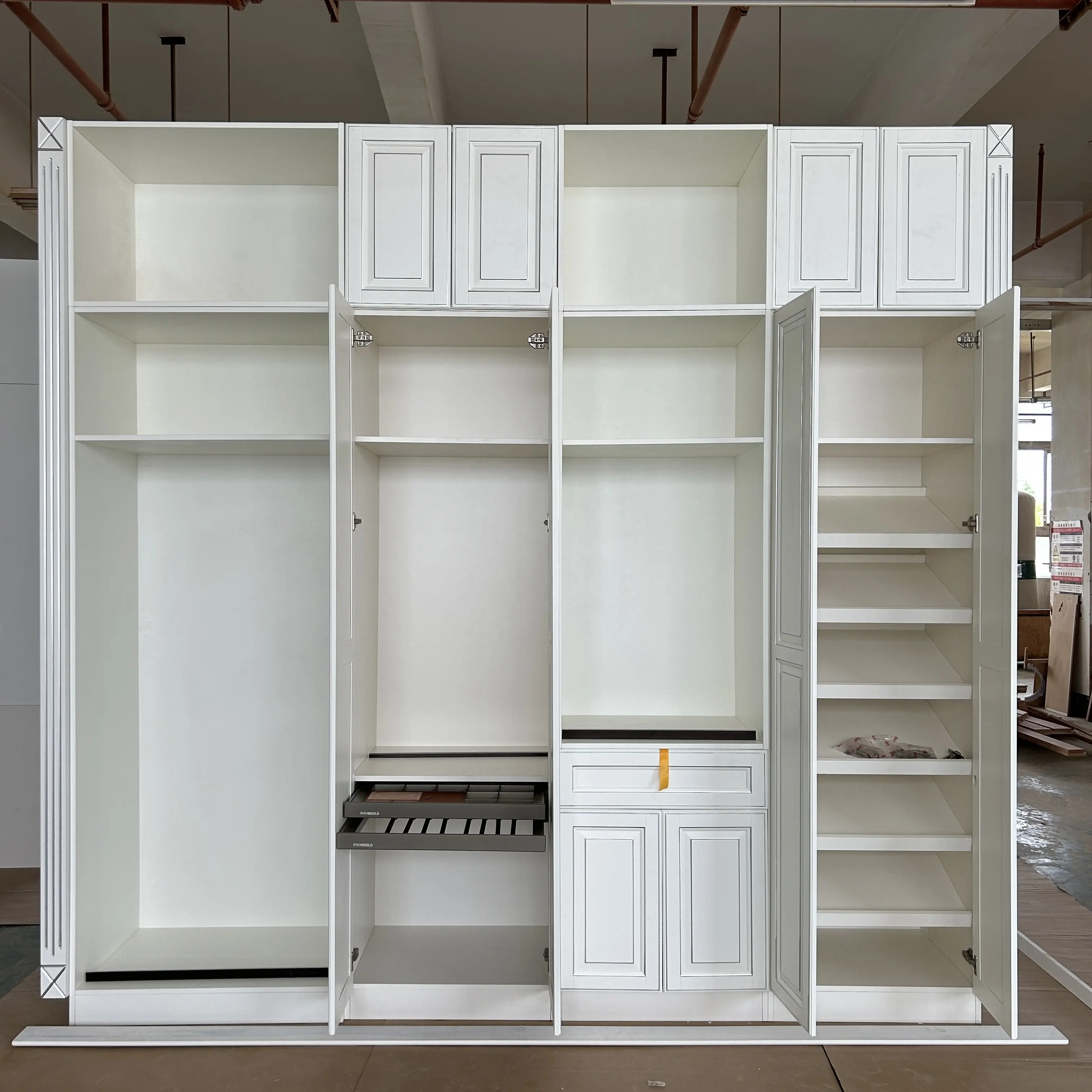 Top Quality Bedroom Closet Furniture Solid Wood Wardrobe With Drawers