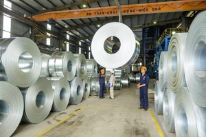 Bobina de Acero Galvanizado Laminado en Frío Q235, Acero Dulce con Bajo Contenido de Carbono, Estándar ASTM, Certificado ISO9001, Servicio de Soldadura para Uso en Construcción - Product Image 4