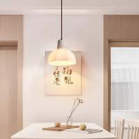 Lampe suspendue en travertin Wabi-sabi, style vintage français, lampe de chevet, pierre naturelle, abat-jour en verre, lumière suspendue romantique en travertin à fleurs