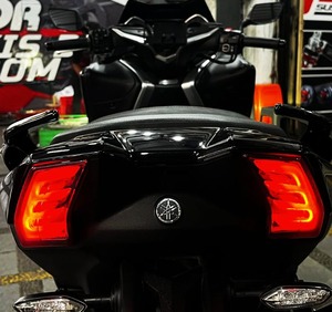 Feu arrière LED de <span class=keywords><strong>moto</strong></span> avec clignotants avant pour Yamaha <span class=keywords><strong>TMAX</strong></span> 530 2018 2019 2020 <span class=keywords><strong>2021</strong></span> - Product Image 6