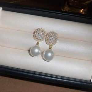 Nuovi <span class=keywords><strong>Orecchini</strong></span> Pendenti alla Moda con Perle e Diamanti in Stile Coreano, Design Vintage Barocco, Accessorio Elegante e Personalizzato - Product Image 4