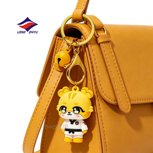 Porte-clés personnalisés LZY 20 ans, forme de dessin animé, PVC, logo personnalisé, porte-clés en caoutchouc 2D 3D, porte-clés en PVC, figurine de dessin animé - Product Image 5