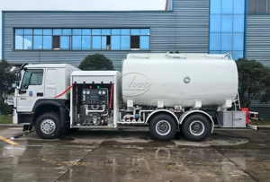 Fabricant leader de camions-citernes Howo 20000L, véhicule de soutien au sol pour aéroport à volume personnalisé - Product Image 3