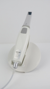 Scanner intra-oral portable Yucera YRC-S03, dispositif d'impression numérique pour dentisterie basé sur l'IA - Product Image 3