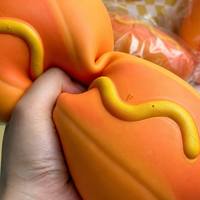 Jouet Squishy Géant Hot Dog, Jouet Sensoriel Anti-Stress Extensible et Souple, Jouet à Presser Réaliste en Forme de Nourriture, Cadeau pour Enfants et Adultes