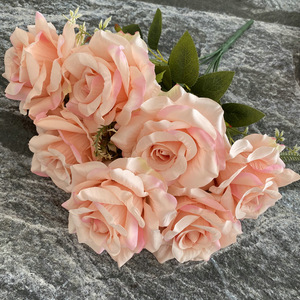 Fleurs artificielles <span class=keywords><strong>de</strong></span> roses faites à la main OBM OEM ODM pour la décoration <span class=keywords><strong>de</strong></span> mariages, d'hôtels, <span class=keywords><strong>de</strong></span> chemins <span class=keywords><strong>de</strong></span> maison et <span class=keywords><strong>de</strong></span> fêtes - Direct Usine - Product Image 6