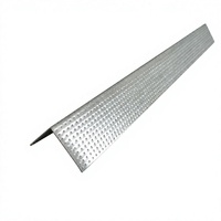 Profilé d'angle perforé en acier galvanisé pour cloison sèche, garniture de bordure, grille de plafond et ossature d'angle pour le plâtrage
