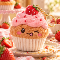 Porte-clés en peluche personnalisé en forme de muffin à la fraise, article de boulangerie OEM, breloque mignonne en forme de nourriture pour sacs, idéal pour les boutiques de cadeaux et les promotions