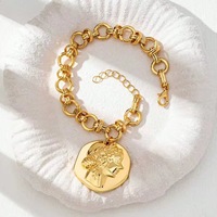 Bracelet chaîne à maillons avec pendentif pièce de monnaie et motif œil humanoïde, style vintage, unique et élégant, pour femme, idéal pour les soirées