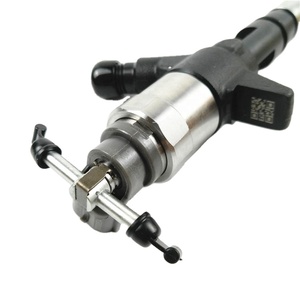 Inyector de Combustible Common Rail <span class=keywords><strong>095000</strong></span>-<span class=keywords><strong>5550</strong></span> para HYUNDAI COUNTY - Product Image 1