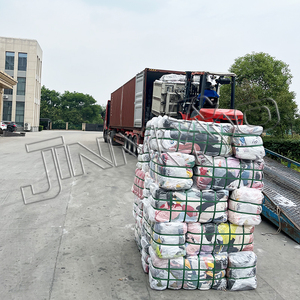 Trung Quốc Nhà Máy xuất khẩu container rẻ hơn <span class=keywords><strong>kg</strong></span> giá mùa đông dây kéo ấm áo khoác độn cho Nam giới sử dụng quần áo Bale hỗn hợp - Product Image 4