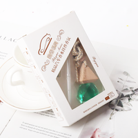 Diffuseur de parfum longue durée pour voiture, mini désodorisant suspendu à l'huile essentielle avec couvercle en bois, ensemble de parfums d'aromathérapie pour voiture