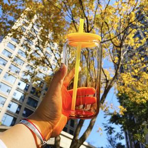 Vaso de Vidrio Transparente para Refrescos de 16 oz, Sublimable, con Degradado de Color, con Tapas de Plástico Coloridas - Product Image 2