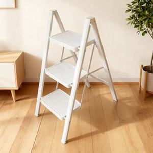 Escalera Plegable Portátil de Acero al Carbono de Diseño Moderno con Certificación EN131, de Tres Peldaños, para Cocina y Baño, con Plataforma y Asiento Antideslizante, 150 kg - Product Image 5