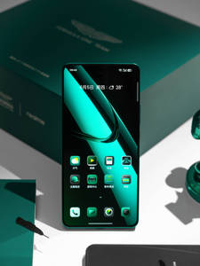 <span class=keywords><strong>Realme</strong></span> <span class=keywords><strong>GT</strong></span> 7 รุ่นลิมิเต็ดอิดิชั่น Aston Martin <span class=keywords><strong>5G</strong></span> โทรศัพท์มือถือสำหรับเล่นเกม พร้อมชิปเซ็ต Dimensity 9400+ หน้าจอ 6.8 นิ้ว ความจุ 24+1TB - Product Image 6