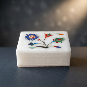 Boîte à bijoux artisanale en nacre avec motif floral gravé, style moderne, fermeture à couvercle, 10x7,5 cm, Stonecrafts International MOP077 - Product Image 3