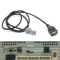 Connecteur adaptateur de câble USB à 4 broches pour Toyota Camry Avalon Corolla RAV4 Entrée audio Media CD Radio Player Car Power Copper