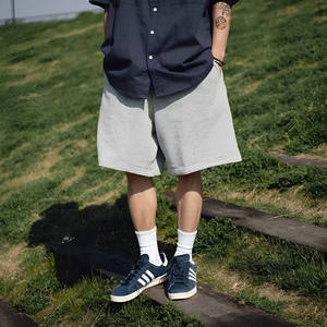 Shorts de détente unisexes en coton doux, shorts confortables à coupe décontractée pour hommes et femmes, parfaits pour les tenues décontractées ou la détente à la maison - Product Image 2