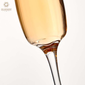 Vente en gros de verres à vin verres à champagne classiques en stock bon marché verres à champagne de haute qualité pour restaurant fête de <span class=keywords><strong>mariage</strong></span> - Product Image 2