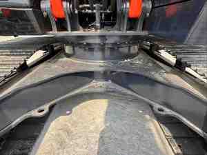 Excavatrice sur chenilles Hitachi ZX220 d'occasion d'origine avec moteur de pompe de boîte de vitesses - Excellent état, prix réduit, stock disponible, vente flash - Product Image 4