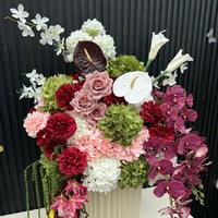 Nouvelle Conception Personnalisée Centre de Table Floral Artificiel en Soie Vert Bourgogne, Boule de Fleurs pour Table de Mariage, Durable et de Haute Qualité