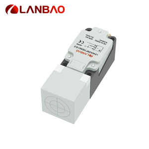 Capteur de proximité à sortie analogique 0-10V 0-20mA 4-20mA, détection 10mm ou 15mm en option - Product Image 2