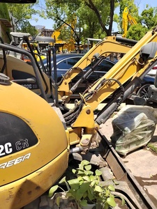Excavatrice sur chenilles CAT 303C d'occasion à vendre, 3 tonnes, 95% neuve, avec certifications EPA et CE, hydraulique d'origine CAT 303CR - Product Image 3