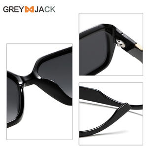 Gafas de Sol de Marco Grande para Mujer Greyjack, Negras, TR90, Polarizadas, Protección UV400, Estilo Poligonal Moderno - Product Image 1