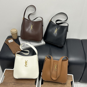 <span class=keywords><strong>Bolso</strong></span> Tote de PU de Gran Capacidad, Estilo Coreano, Versátil, con Letras, de Material Suave, Tipo Hobo, para Llevar Bajo el Brazo o al Hombro - Product Image 2