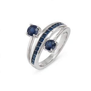 Anillo de Plata de Ley 925 con Gema de Rubí y Engaste de Canal, con Piedras Ovaladas Engastadas en Puntas, Joyería Clásica de Compromiso para Mujer - Product Image 4