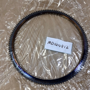 MD024812 23212-42000ชิ้นส่วนเครื่องยนต์ดีเซลเฟืองวงแหวนล้อตุนกำลังสำหรับ4m40และ L200 L300 Pajero 1996 - <span class=keywords><strong>2015</strong></span> 307*271*10มม. 120ตัน - Product Image 1
