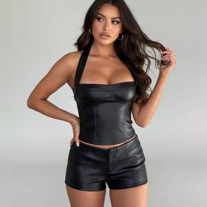 Top Corto Sexy de Piel Sintética con Cuello Halter para Mujer, Estilo Bodycon para Club, Cintura Natural - Product Image 2