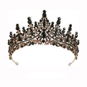 Diadèmes et couronnes noirs pour femmes, diadème de mariage gothique, couronne de cygne noir, costumes gothiques d'Halloween pour femmes, déguisements de bal de promo - Product Image 1