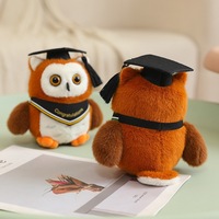 Peluche personnalisée mignonne et douce en forme de hibou avec toque de doctorat pour camarades de classe