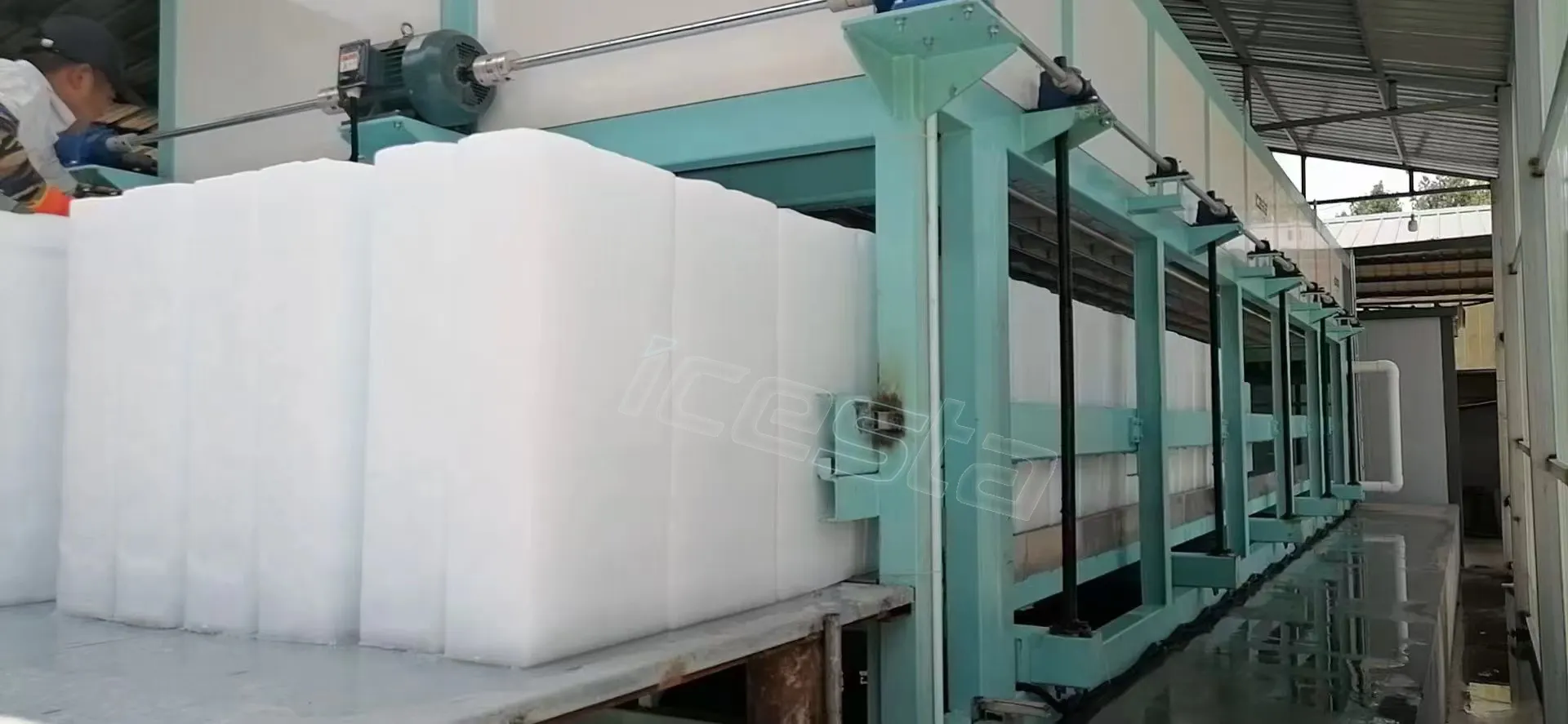 ICESTA özelleştirilmiş yüksek verimlilik uzun ömürlü otomatik 25t endüstriyel doğrudan soğutma bloğu buz makinesi