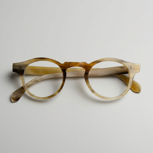 Gafas de Sol Ecológicas con Montura de Cuerno de Buey Natural, Diseño Creativo con Materiales Combinados, Forma Moderna, Logotipo Personalizado, Atractivo y a la Moda - Product Image 1