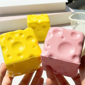 Jouet Squishy en PU réaliste en forme de fromage, à remontée lente, en mousse souple, anti-stress, pour enfants, cadeau - Product Image 1
