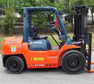 Best Price Used Heavy Duty Diesel Engine Compact Forklift 7FD50 Mini for 4.5M Three-door Frame Cargo <b>Handling</b> 5 Ton - Product Image 3