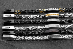 Bracelet en acier inoxydable pour homme, maillons byzantins avec incrustation en fibre de carbone ondulée, hypoallergénique, bijoux pour homme - Product Image 2