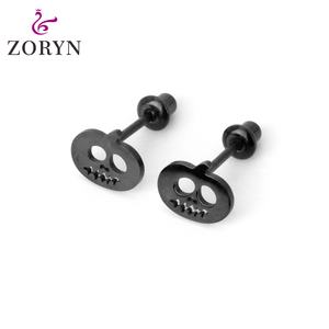 Pendientes de tuerca de acero inoxidable 316L con baño de IP negro, diseño de calavera hueca, hipoalergénicos, duraderos, para Halloween, para cartílago - Product Image 1