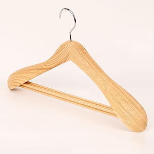 Perchas de Madera Gruesas de Lujo para Ropa, Perchas de Madera para Abrigos, Perchas Anchas para Trajes - Product Image 1