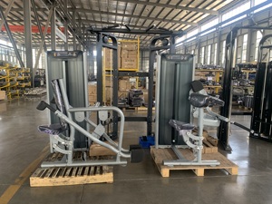 Gli <span class=keywords><strong>Istruttori</strong></span> di Palestra Utilizzano una Macchina Professionale per Tricipiti con Piastre Inseribili per Allenare i Tricipiti - Product Image 4