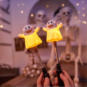 Jouets lumineux d'Halloween : Citrouille, Fantôme, Baguette LED incassable, Sacs fantaisie pour la collecte de bonbons, Articles fantaisie pour décorations de fête - Product Image 5
